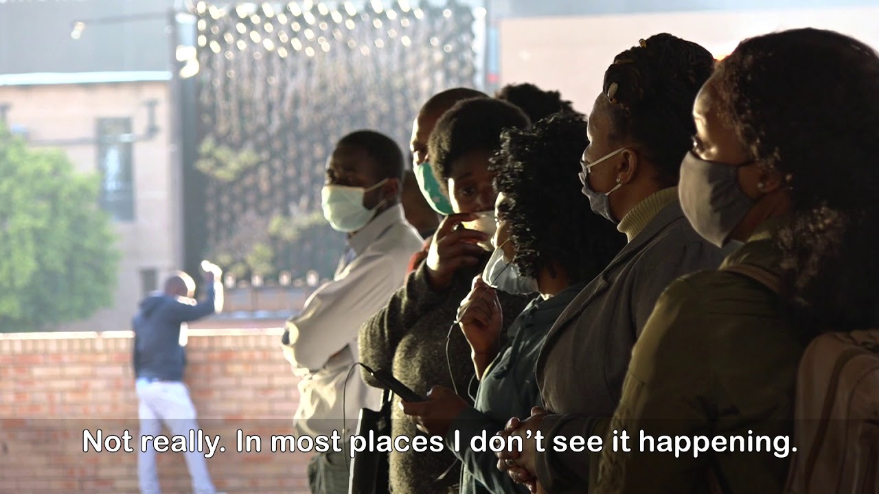 Social distancing in Randburg taxi rank.