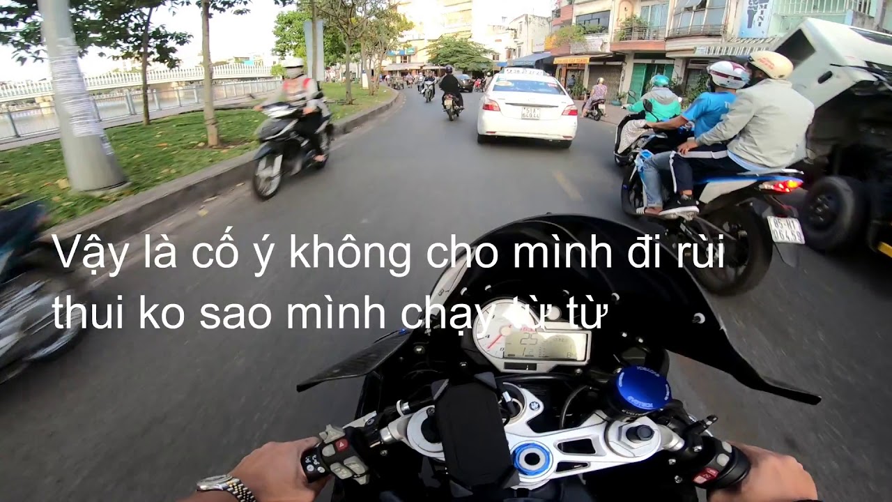 Gặp Tay lái đánh võng không cho vượt trên bờ kè | KitZ900 | PKL | MotorVlog