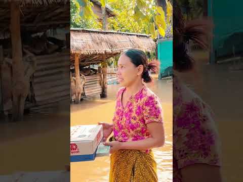 တစ်အိမ်ထောင် ငွေ(၁)သိန်း နှင့် စားစရာများ ကိုသာဂိ တတ်နိုင်သလောက်လှူခဲ့ပါတယ်ခင်ဗျား။