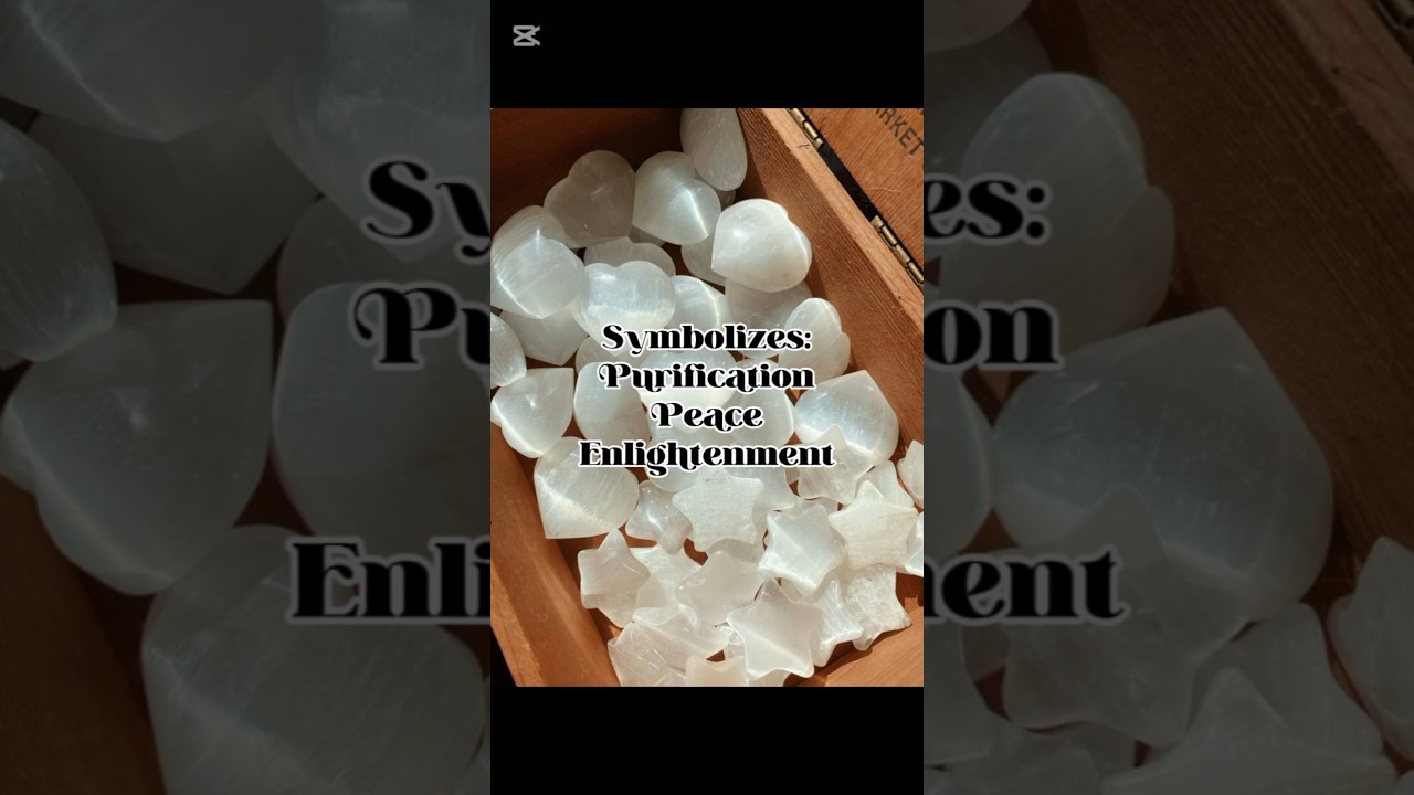 Learn about crystals: Selenite🤍