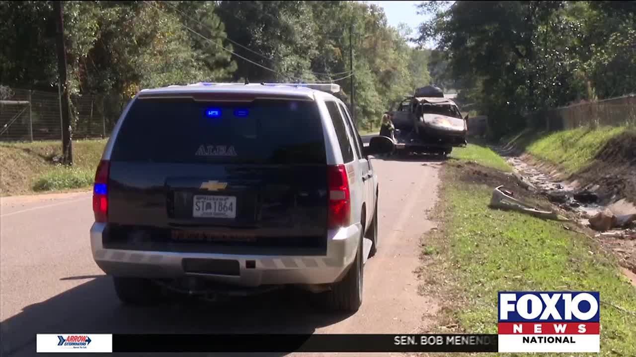 Driver flown to hospital after fiery crash on Murray Hill Road - YouTube