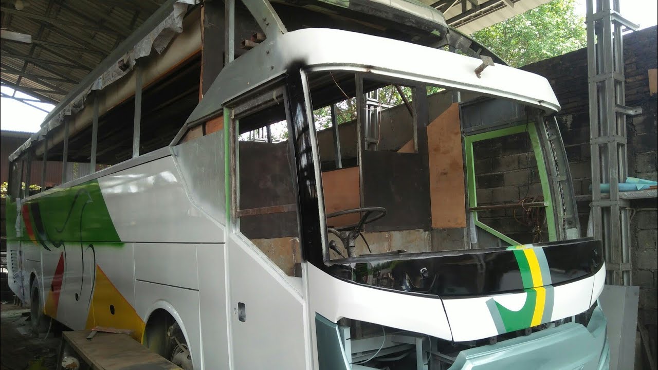Dalam proses pengerjaan, dengan bodi SR2 S series dari bengkel kartim