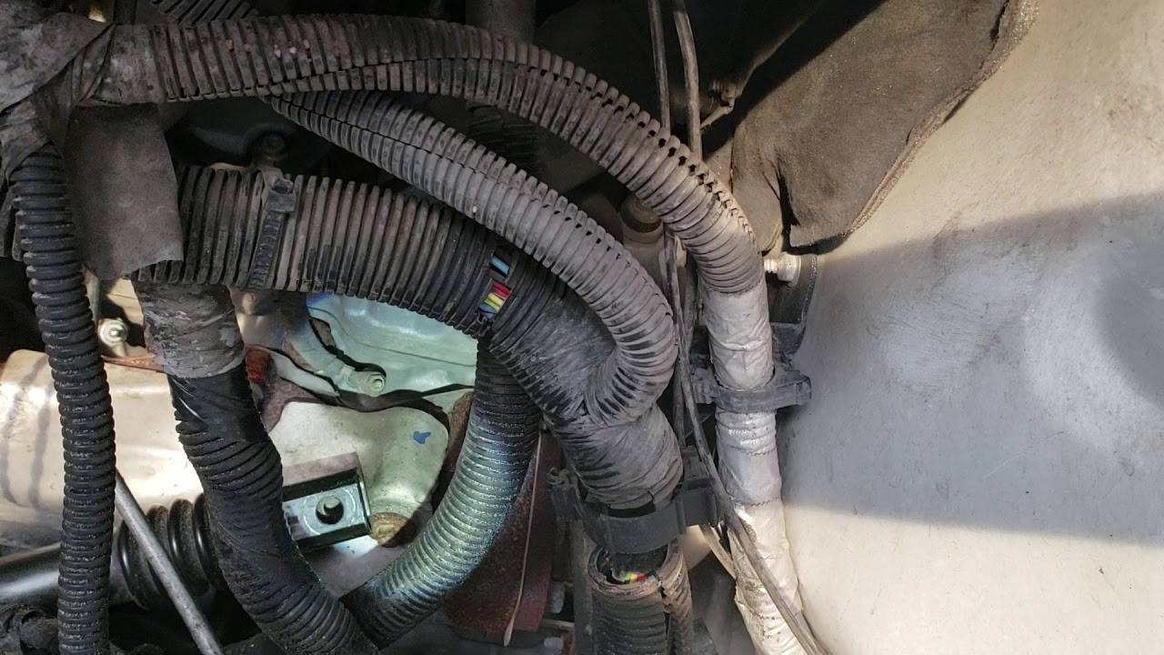 Replacing the intermediate shaft and steering wheel bearing in an 07