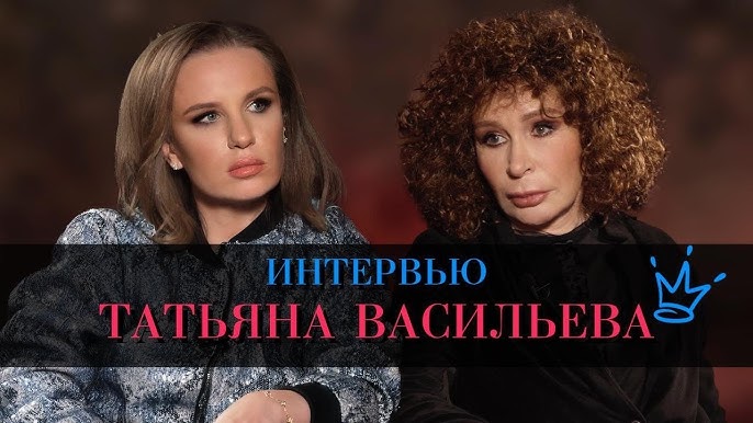 Seksi qiz Elena Berkova bilan lesbian porno