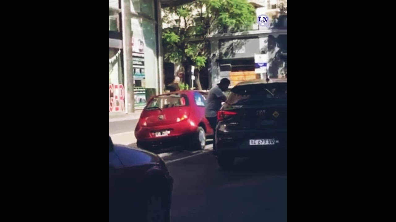 "Trapitos" enojados porque no quisieron dejarles propina