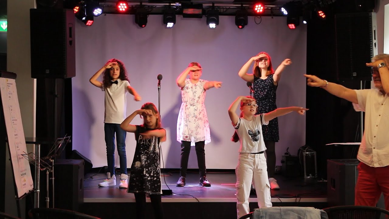 Langenhagen-bewegt-Kinder-Mitmach-Lied | Bühnenversion