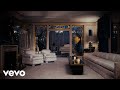 Elvis Presley - Suspicious Minds in the Graceland Living Room during a storm