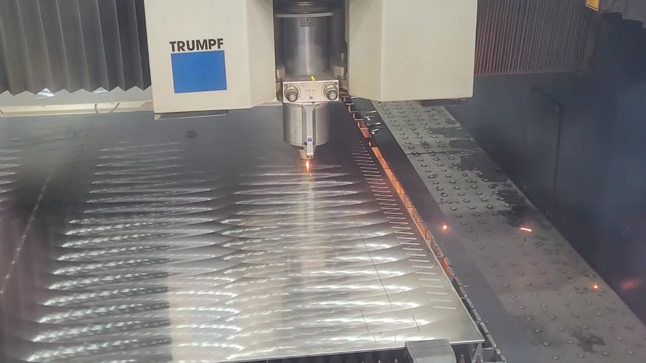 Laserzuschnitt - Laser cutting by mirrorINOX®