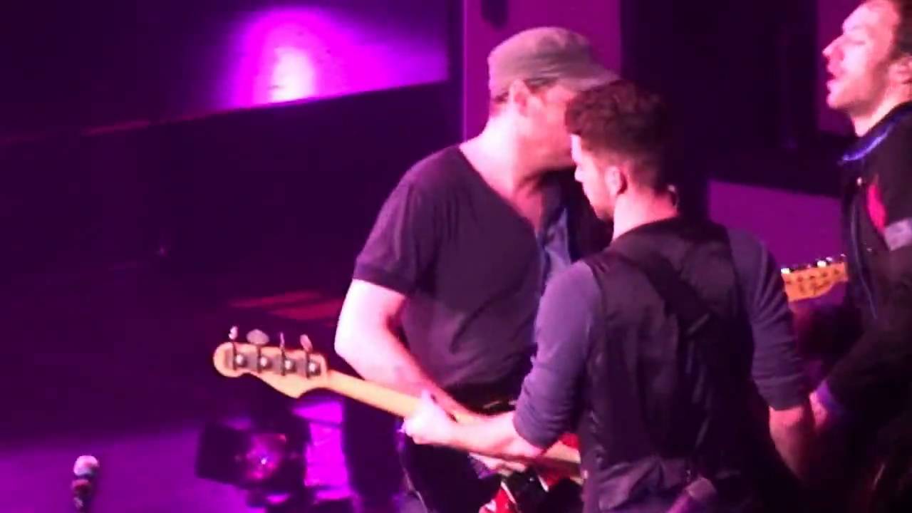 Coldplay - Lovers in Japan - Live In Melbourne (HD)