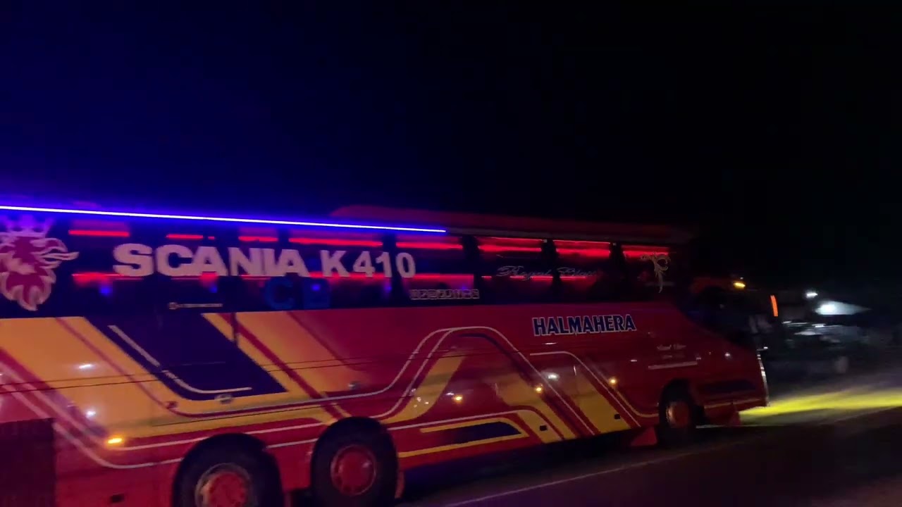 Pesona bus dimalam hari
