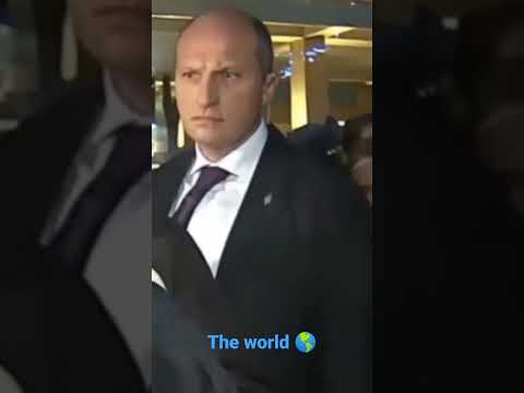 Putin bodyguard angry 😡 on black Nigerian