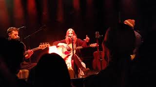 Dora Jar - Scab Song @ O2 Shepherd's Bush