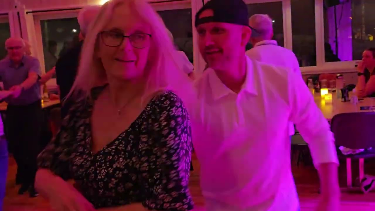 Ser etter Sara med Lars Espen Skogvold på Tirsdagsdansen 10.3 Dansnytt Jan Tore Eriksen 