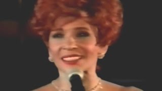 Shirley Bassey - I Want To Know What Love Is (1995 Live in Istanbul)