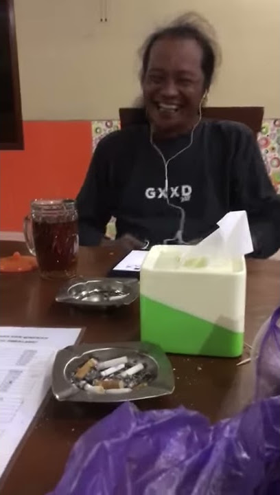 Abah jury lg dengeriinn lagunya...