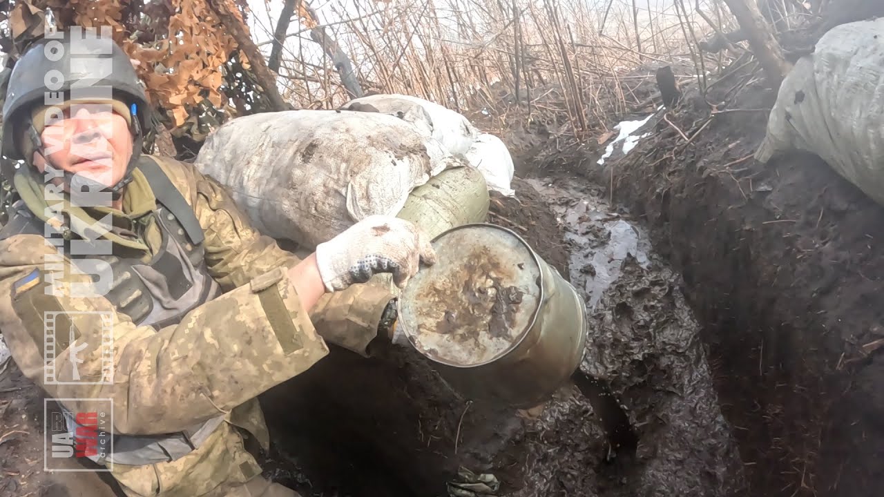 БОЛОТО, ВОДА та ШТУРМИ: Бармалєй чистить зброю від багна! 🔫