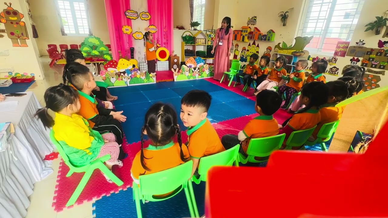 Đinh Thuỳ Liên - Dạy hát “Cháu thương chú bộ đội