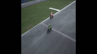 0Mg Valentino Rossi Vs Vinales Is Accident