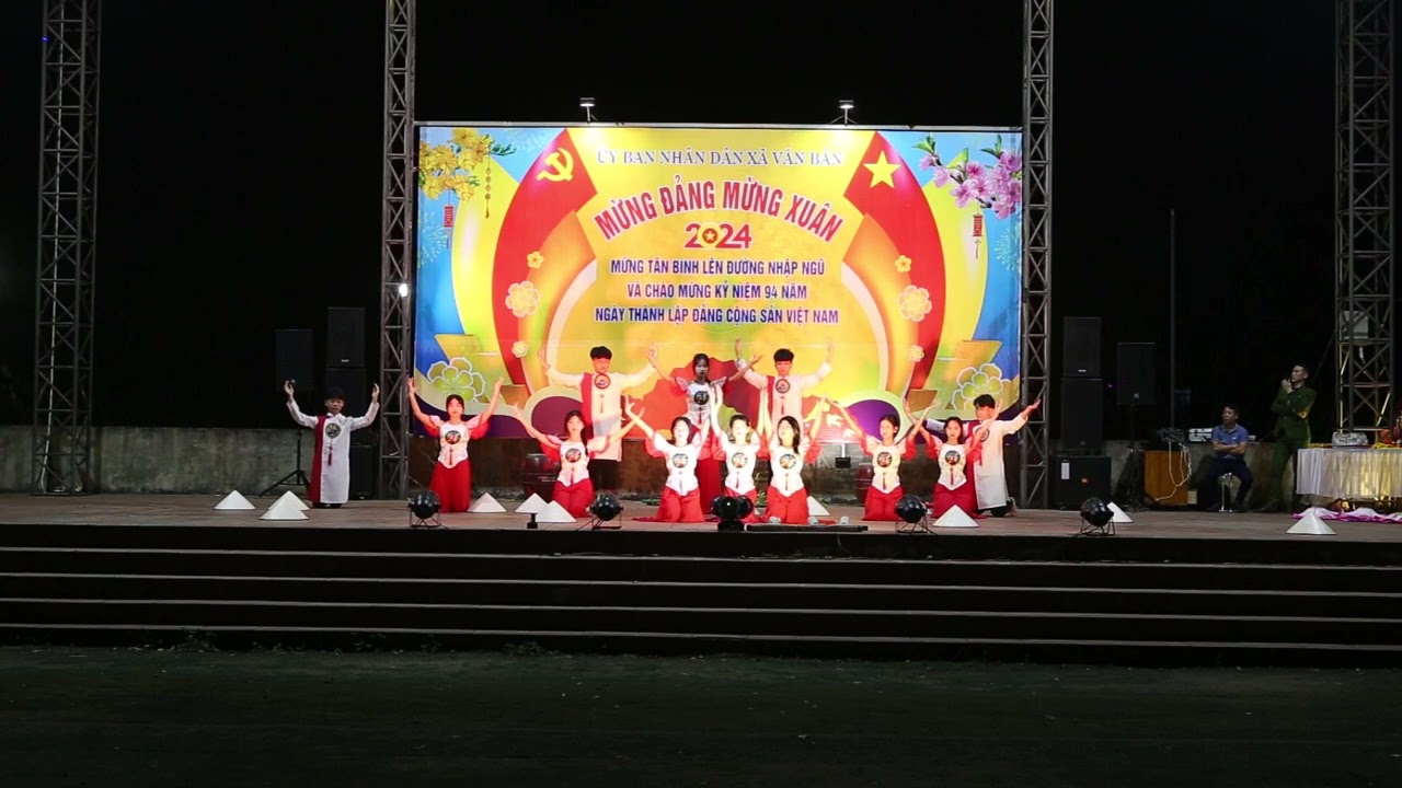 Múa: Một vòng Việt Nam - BD khu Đình Tân