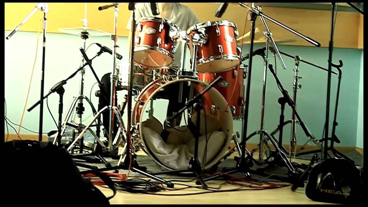 Idol Minds - My World studio Film by RED