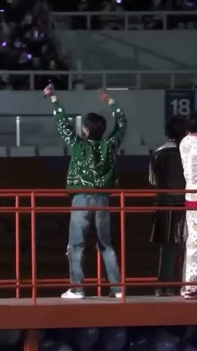jin shaking his ass🌚 #jin #bts