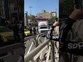 اعتقال سائق مركبة عمومية مصاب بالكورونا أثناء عمله ونقله للركاب بمدينة الخليل