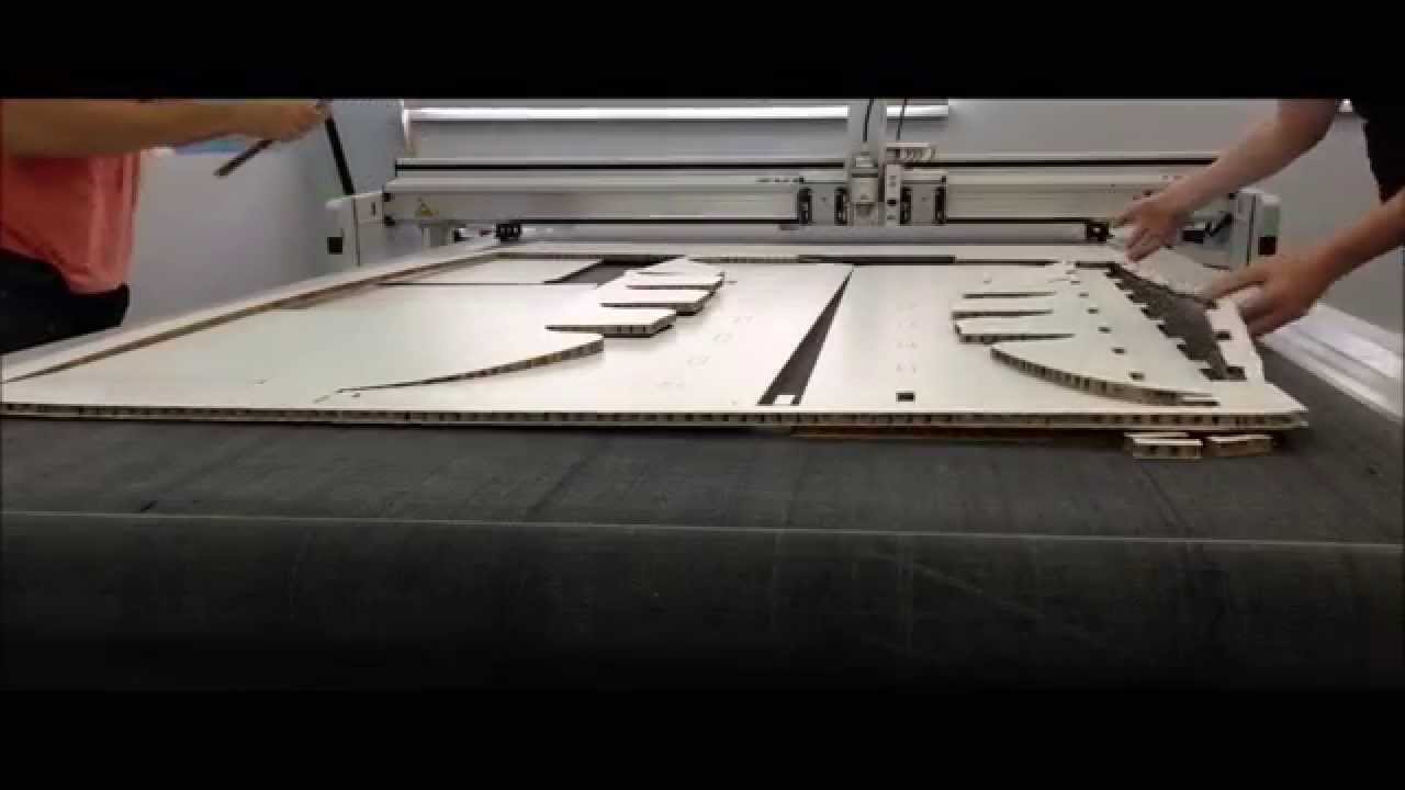 Плоттерная резка сотового картона (Reboard) - YouTube