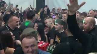 Božo I Repa - 1000 Ljudi Kad Zapeva Veliki Hit - Mala Kuca