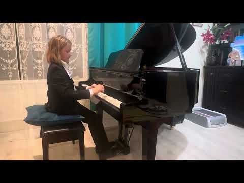Dominik Nagy playing Hungarian Rhapsody No. 3 (by Liszt)