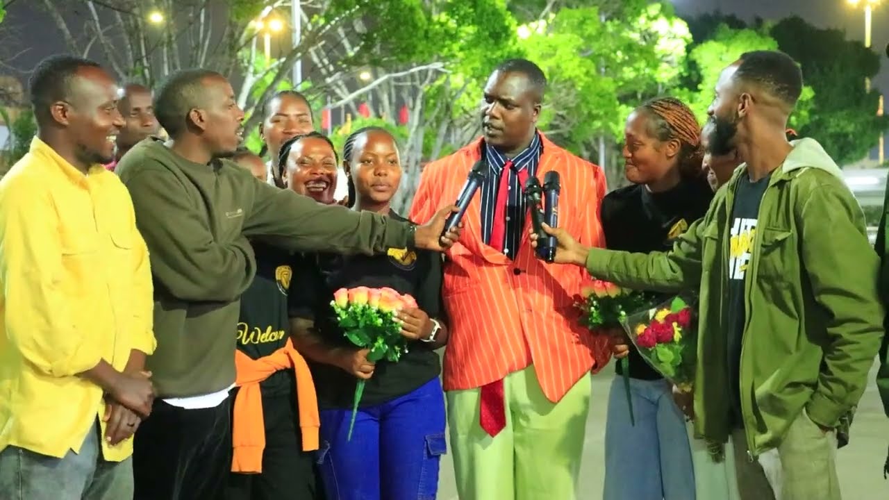 PAPA A BOY NAIROBI YAKIRIWE NKUMWAMI MUMWAMBARO UTANGAJE YAFUNZE IGISAZA HAHAHHAHAH