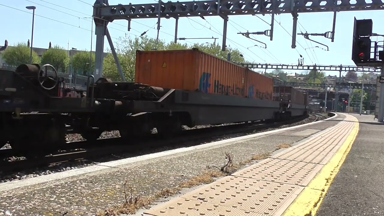 70016 4O57 1329 Wentloog Freightliners to Southampton M C T