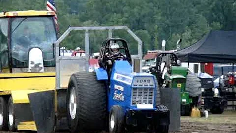 tractor pull 016