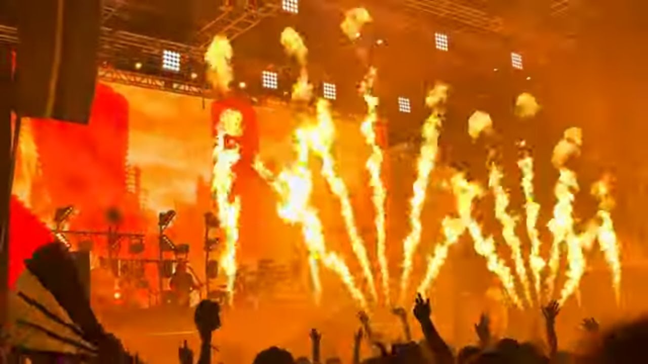 STICK FIGURE- "World on Fire" - (LIVE) - (4K)