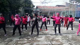 senam kreasi Maju mundur Cantik