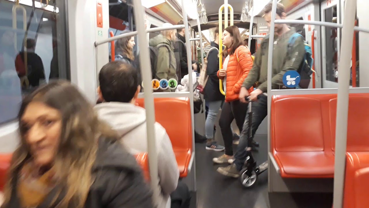 U-Bahn U1, Straßenbahn D, 1, 2, 71,  Bus Schienenersatzverkehr 18E, 77A, 80A Wien