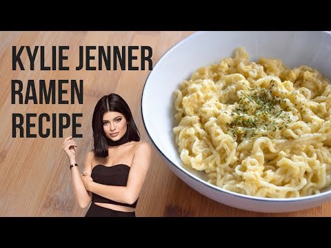 Wideo: Kylie Jenner Dzieli Się Rutynowym Makijażem