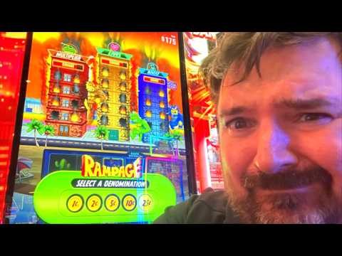 I Upped My Bet On RAMPAGE Slot Machine And WON MASSIVELY!