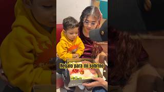 Le compré sus primeros pupos a mi sobrino #futbol