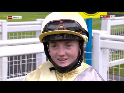 Hollie Doyle makes history at Windsor | The first female jockey to ride five winners on one card