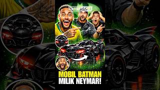 Melihat Replika Mobil Batman Milik Neymar