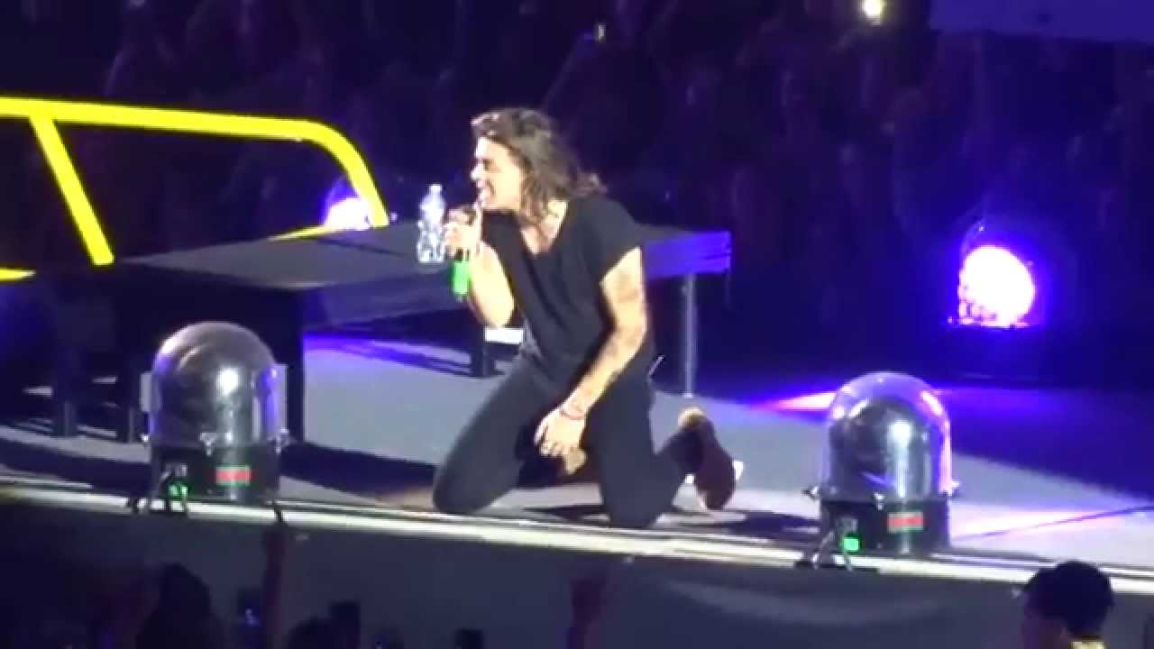 Girl Almighty - One Direction (8/5/15 East Rutherford, NJ Metlife Stadium)