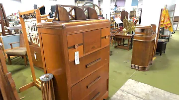 I've NEVER seen so much FURNITURE...LARGEST ANTIQUE Mall