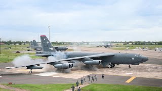 US Pilots Rush To Their Smoky B-52s During Insane Scramble Takeoffs