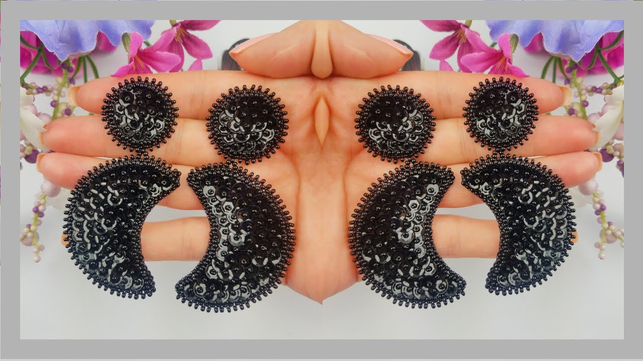 BEEBEECRAFT /ARETES  DE LUNA /ARETES BORDADOS EN MOSTACILLAS Y LENTEJUELAS
