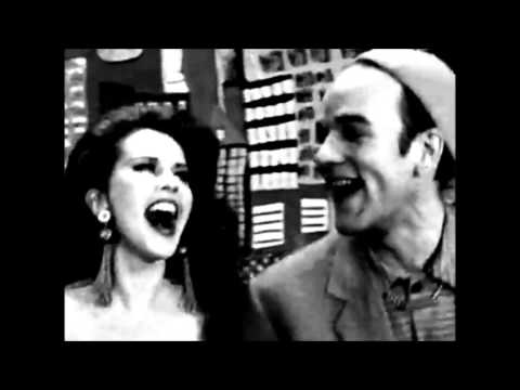 R.E.M. & Kate Pierson... Texarkana