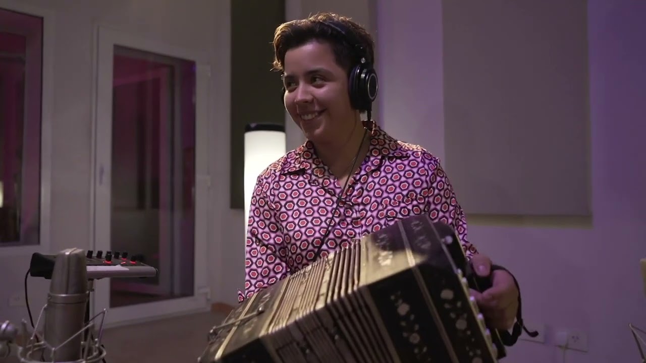 Milagros Caliva & Noelia Sinkunas  - Canaro en París y La Luciérnaga