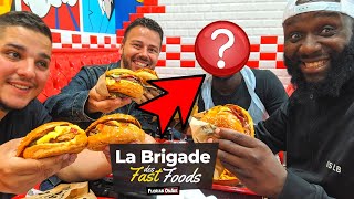 Ce GRAND FOOTBALLEUR fait des BURGERS à la BRIGADE des FAST FOODS! - VLOG #1012