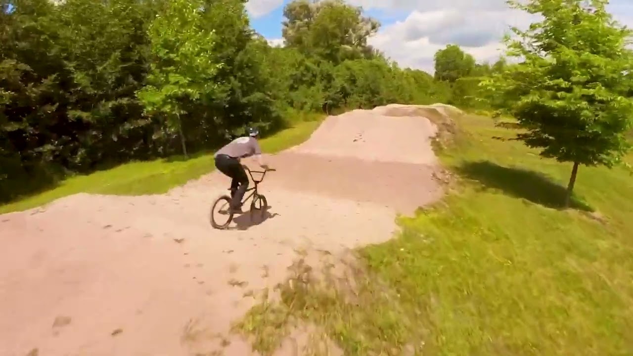 Drone Captures Incredible Footage of Person Doing BMX Tricks - 1350884