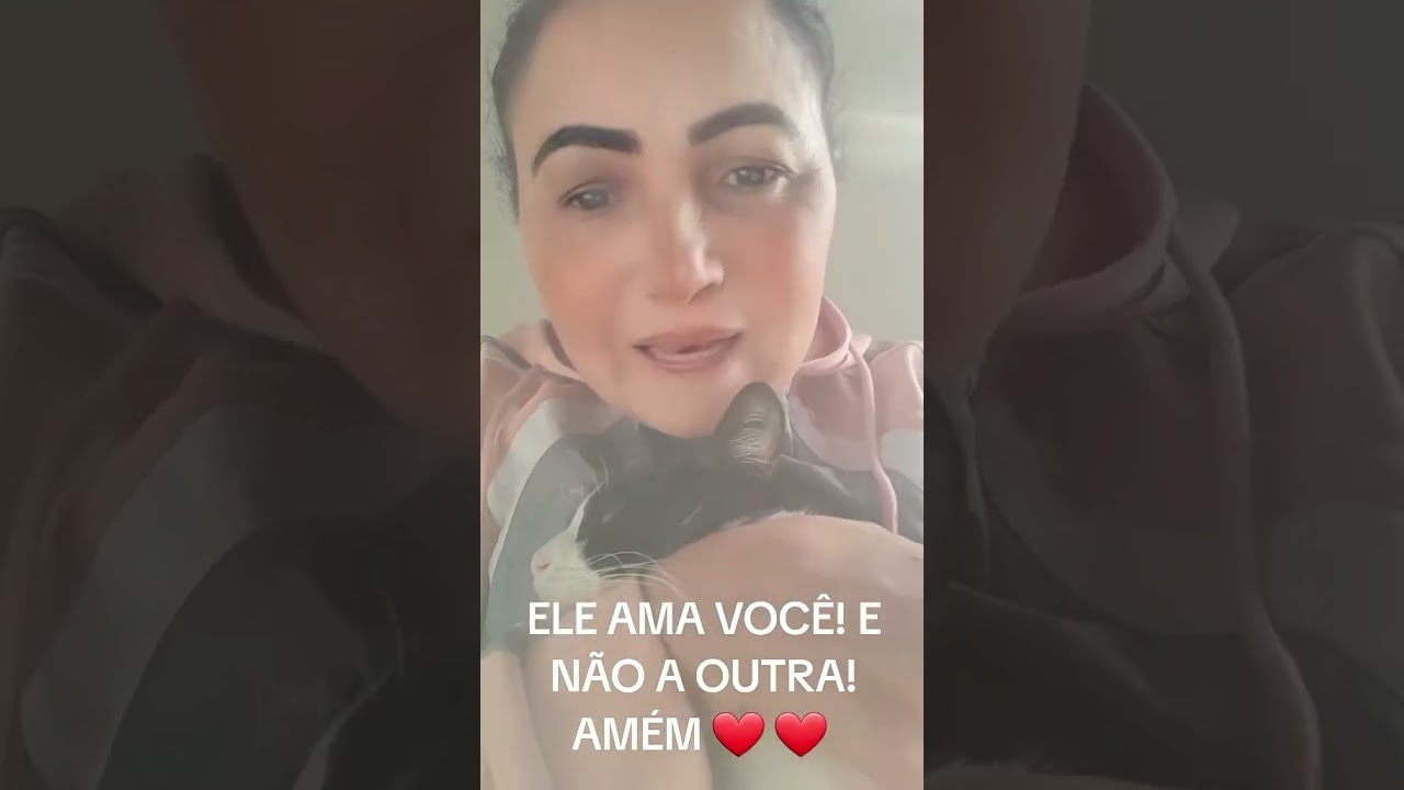 Ele ama você e não a outra!