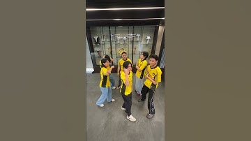 Thumbnail of WHAT'S GOING ON AT ONIC HQ? 👀 #onicph